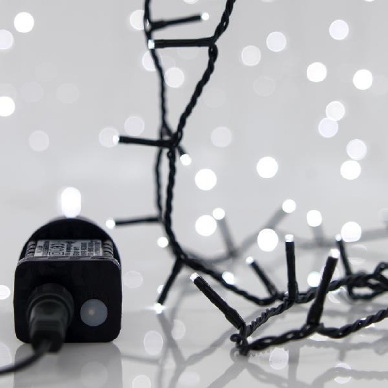 LINE, 900 LED 3mm, 31V ADAPTOR WITH 8 MULTIFUNCTIONS, GREEN WIRE, WHITE LED PER 5cm, LEAD WIRE 3m, IP44 600-11595