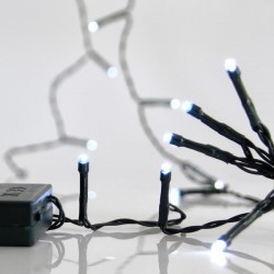 СВЕТЛИННА ЛЕНТА С 50 LED ДИОДА И ТАЙМЕР