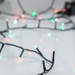 СВЕТЛИННА ЛЕНТА С 240 LED ДИОДА - ЧЕРВЕНО И ЗЕЛЕНО СВЕТЛИННА ЛЕНТА С 240 LED ДИОДА - ЧЕРВЕНО И ЗЕЛЕНО