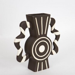 КЕРАМИЧНА ВАЗА ЧЕРНО И БЕЖОВО С ДРЪЖКИ 37X8X35.5CM КЕРАМИЧНА ВАЗА ЧЕРНО И БЕЖОВО С ДРЪЖКИ 37X8X35.5CM