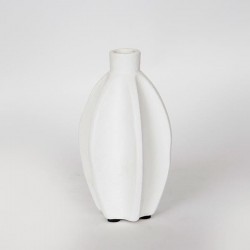 КЕРАМИЧНА ВАЗА БЯЛА 13.5X12X23 СМ