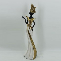 ДЕКОРАТИВНА ФИГУРА ЖЕНА, БЯЛА И ЗЛАТНА