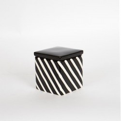 JAR, WITH TOP, CERAMIC, BLACK&WHITE, 10x10x10cm 754-10014 JAR, WITH TOP, CERAMIC, BLACK&WHITE, 10x10x10cm 754-10014