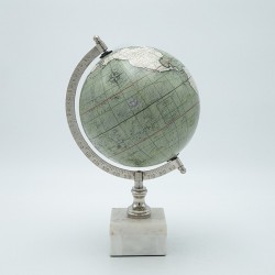 МЕТАЛНА СФЕРА С МРАМОРНА ОСНОВА БЯЛО - ЗЕЛЕНО 30.20CM