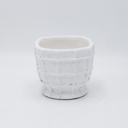 САКСИЯ ОТ БЕТОН БЯЛА 14.5X14.5X13CM САКСИЯ ОТ БЕТОН БЯЛА 14.5X14.5X13CM