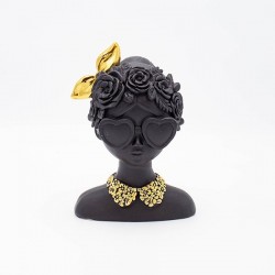 ДЕКОРАТИВНА ФИГУРА ЖЕНА, ПОЛИРЕСИН, ЧЕРНО-БЯЛА