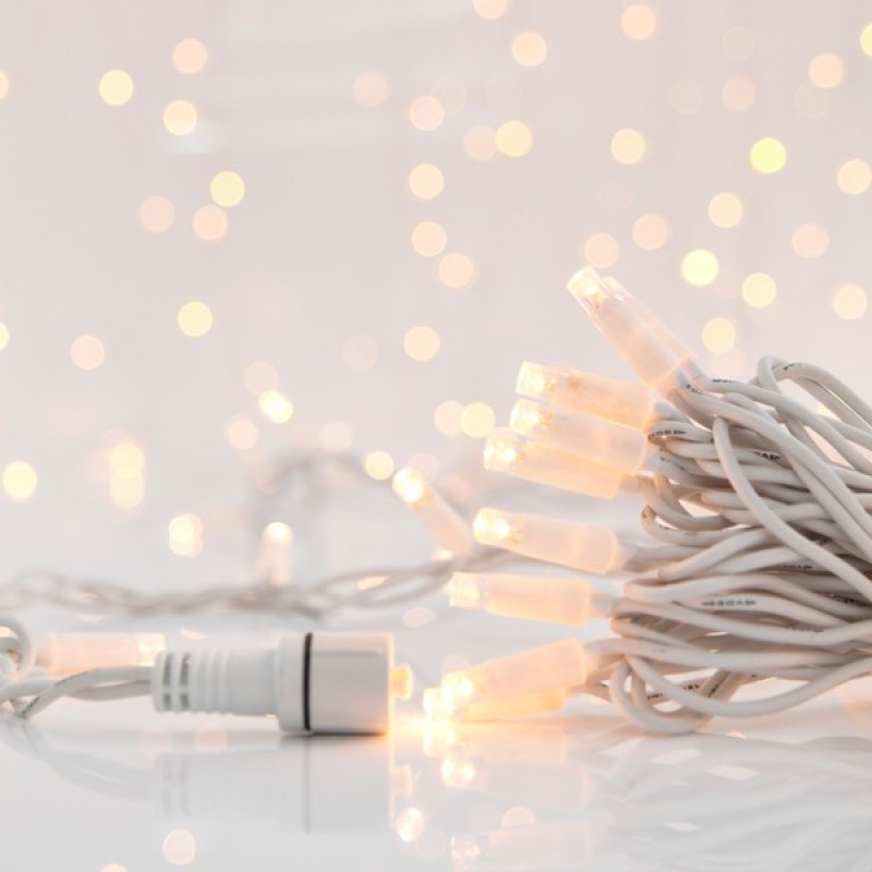 100 LED ЛАМПИЧКИ С ГУМИРАН КАБЕЛ, ТОПЛА БЯЛА СВЕТЛИНА