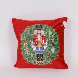PILLOW WITH WREATH AND NUTCRACKER, RED, 40x40cm 600-47166
